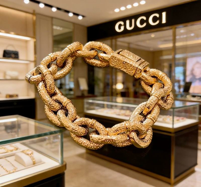 Gucci Bracelet 08yxs30
